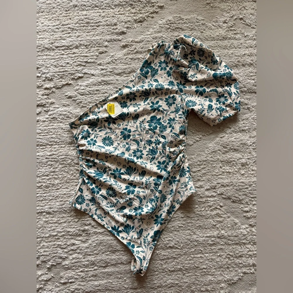 NWT Free People Somethin' Bout You floral one-shoulder bodysuit Size L